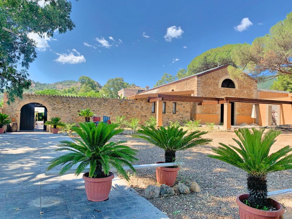 Antico Casale Del Poggio Hotel Capoterra Eksteriør billede