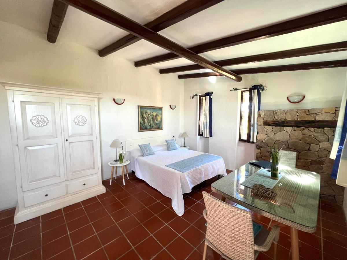 Antico Casale Del Poggio Hotel Capoterra Eksteriør billede