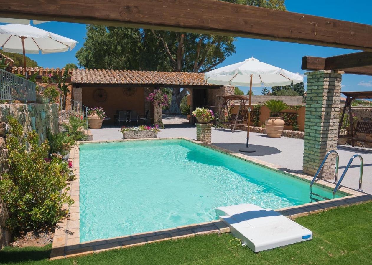 Antico Casale Del Poggio Hotel Capoterra Eksteriør billede