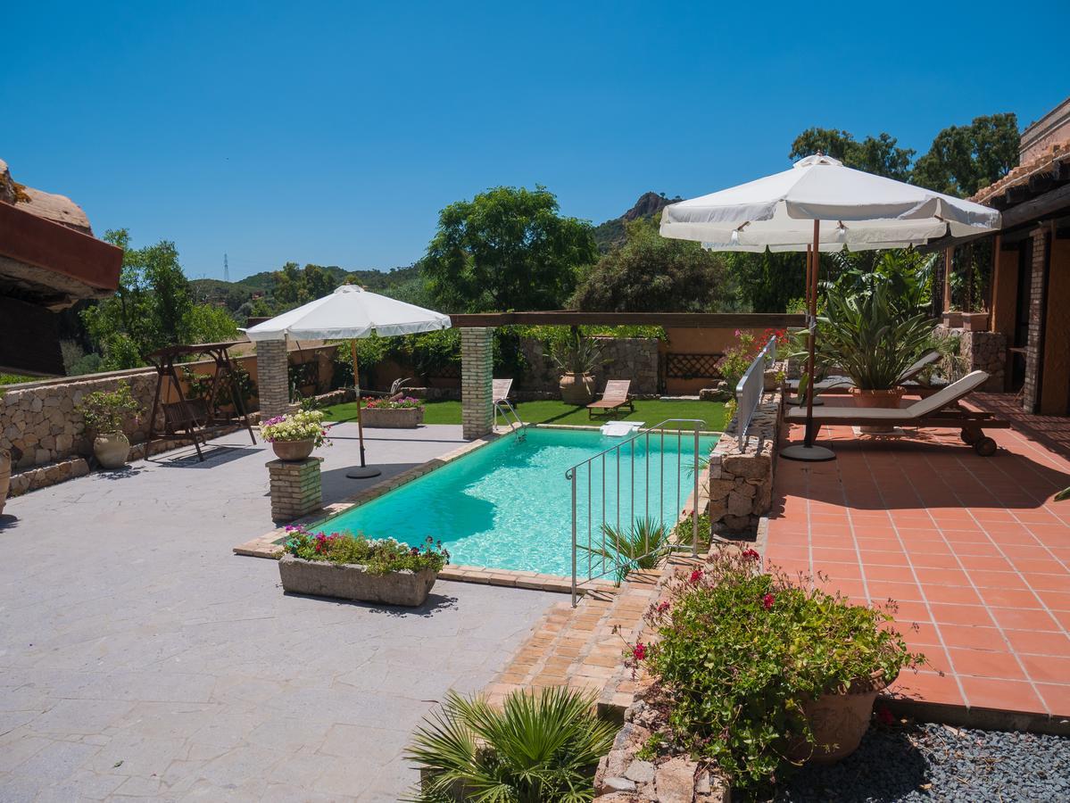 Antico Casale Del Poggio Hotel Capoterra Eksteriør billede