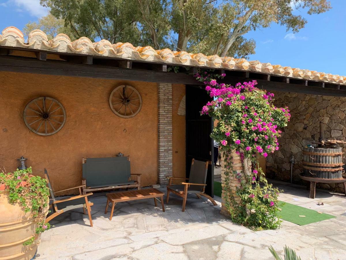 Antico Casale Del Poggio Hotel Capoterra Eksteriør billede