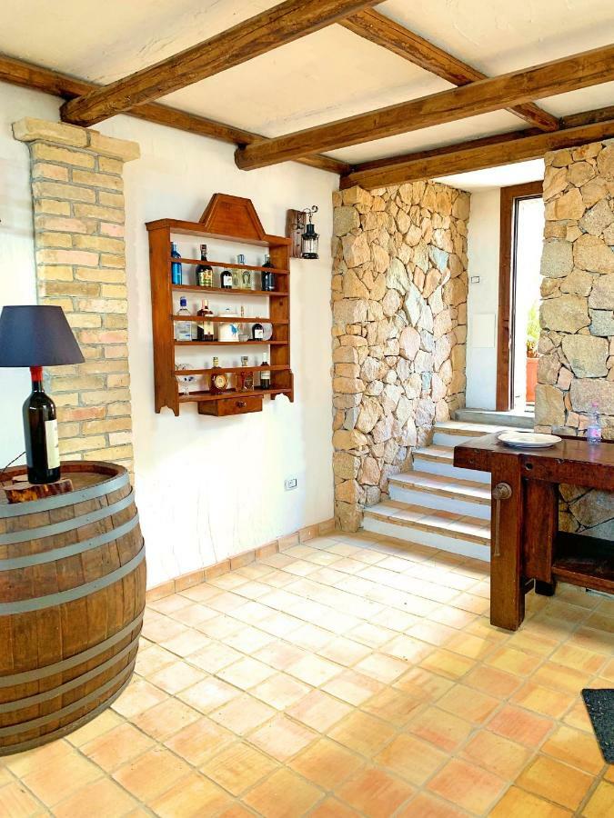 Antico Casale Del Poggio Hotel Capoterra Eksteriør billede